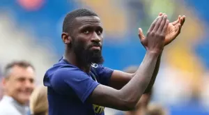 {{ otherArticle[0].article.title }}