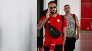 {{ otherArticle[0].article.title }}