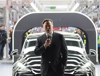 Tesla завърши 2022 година с рекорд