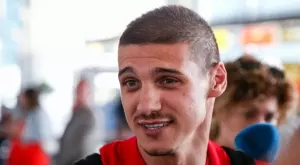 {{ otherArticle[0].article.title }}