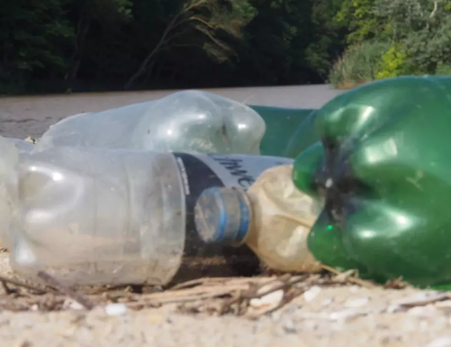 Европейска жалба: Фирми за бутилирана вода подвеждат потребителите