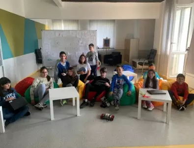 Община Бургас организира безплатен курс по програмиране за деца