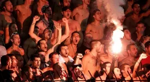 Доживотен затвор за 7 млади фенове в Гърция заради убийството на друг запалянко