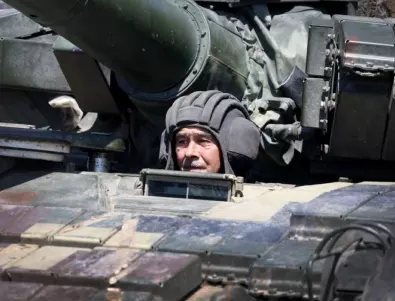 Русия отблъснала украински атаки в Херсонска и Луганска област, твърди Москва