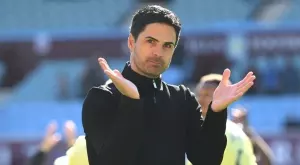 ВИДЕО: Артета подготвял Арсенал за визита на "Анфийлд" с "You''ll Never Walk Alone" на тренировки