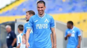 {{ otherArticle[0].article.title }}