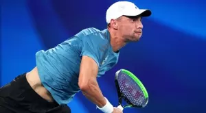 {{ otherArticle[0].article.title }}