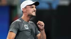 {{ otherArticle[0].article.title }}