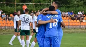 {{ otherArticle[0].article.title }}