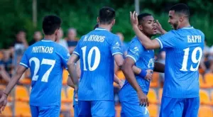 {{ otherArticle[0].article.title }}