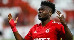 {{ otherArticle[0].article.title }}