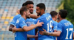 {{ otherArticle[0].article.title }}