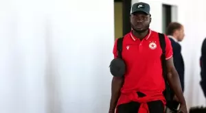 {{ otherArticle[0].article.title }}