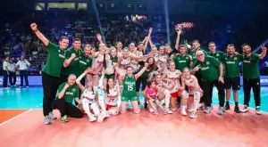 Христо Стоичков засипа с похвали българските волейболистки 