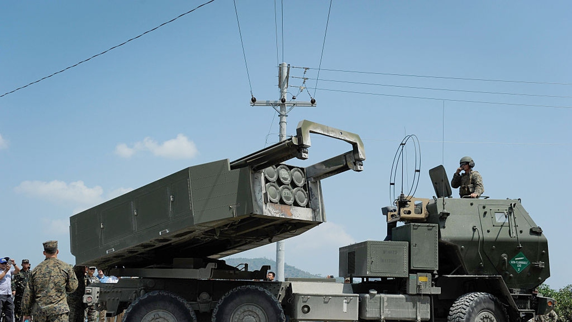 HIMARS порази най-новата руска радарна станция: ВИДЕО от специалните ...