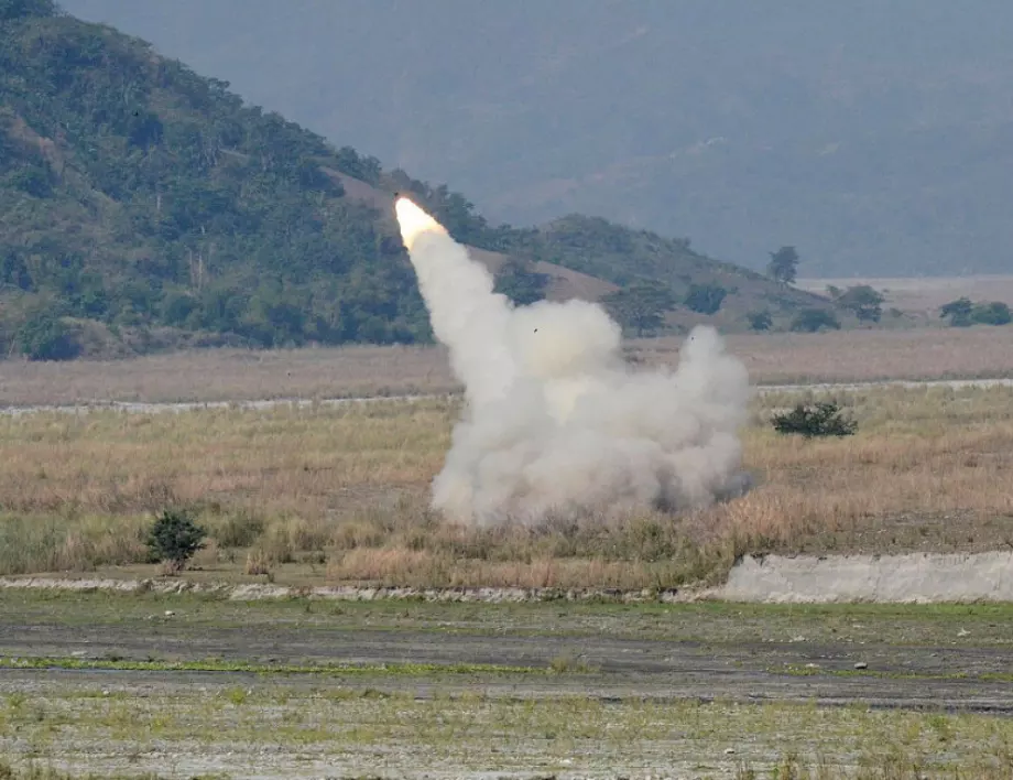 Сигнал от САЩ: Американците може и да пратят ракети с по-голям обсег за HIMARS