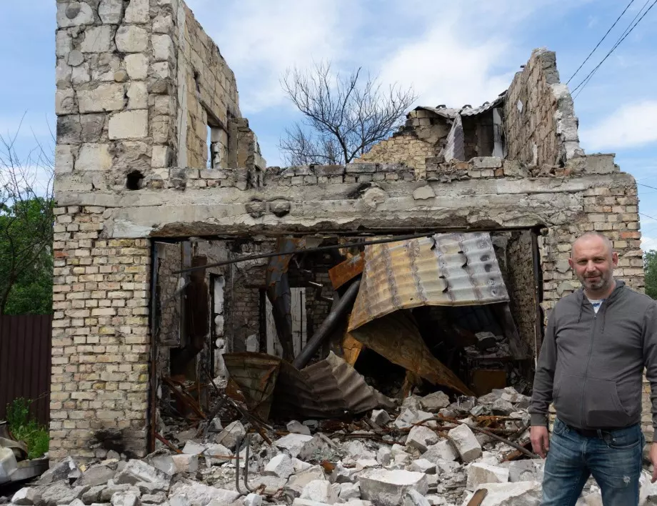 Украинските сили настъпват към Херсон. Русия се бори да задържи ключов мост над Днепър
