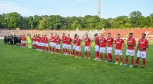 {{ otherArticle[0].article.title }}