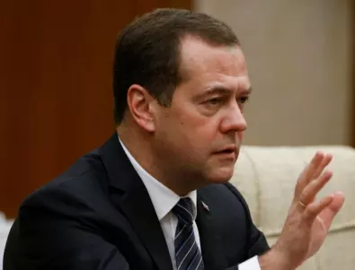 Медведев с прогноза: През 2023 година САЩ ще се разпадне, а Мъск ще е президент на Америка