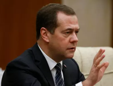 Медведев към Зеленски: Украинците са руснаци, а Малорусия е част от Русия (СНИМКИ)
