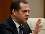 Медведев оправда ядрените учения, заяде се с Камерън