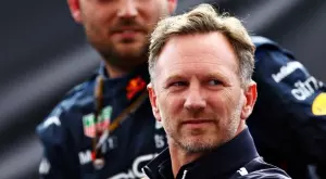 Босът на Ред Бул защити изненадващо един от най-големите си конкуренти