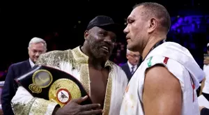 {{ otherArticle[0].article.title }}