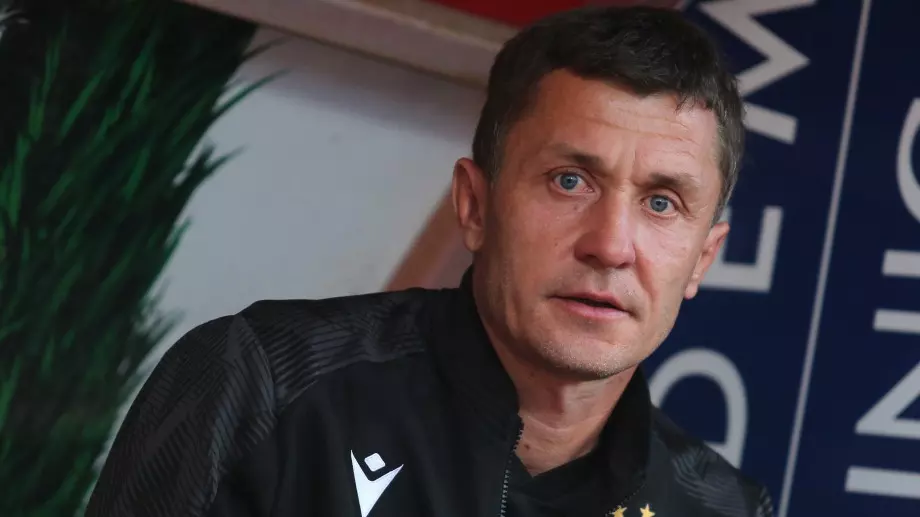 Саша Илич трябва да вземе ключови решения преди гостуването на ЦСКА в Северна Македония