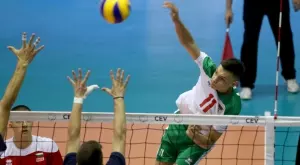 {{ otherArticle[0].article.title }}