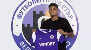 {{ otherArticle[0].article.title }}