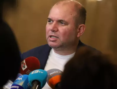 Владислав Панев: В парламента всички са в предизборна фаза и наддаването за избиратели е в разгара си