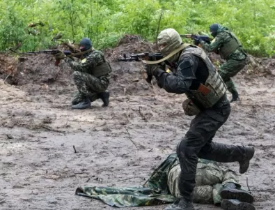 Украински удар повреди жп връзката между Крим и Херсон
