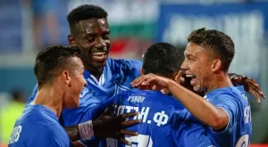 {{ otherArticle[0].article.title }}