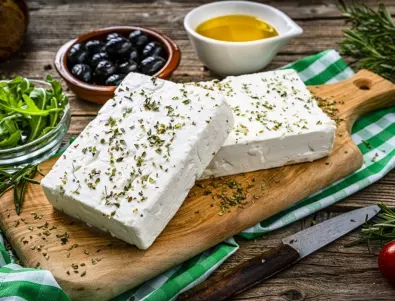 Учени разкриха по колко сирене на ден предпазва от диабет