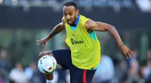 {{ otherArticle[0].article.title }}