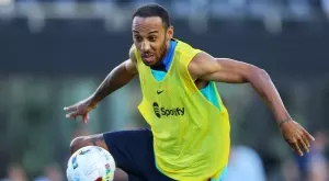 {{ otherArticle[0].article.title }}