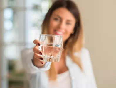 Лекар разкри защо НЕ трябва да пиете прекалено много вода