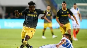 {{ otherArticle[0].article.title }}