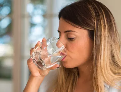 Прост тест, чрез който можете да проверите дали пиете достатъчно вода