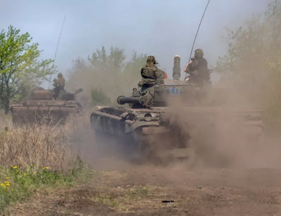 Украинският премиер призова Германия да снабди Киев с модерни бойни танкове
