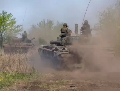Колко са танковете на Украйна и тези на Русия: Впечатляващи нови данни