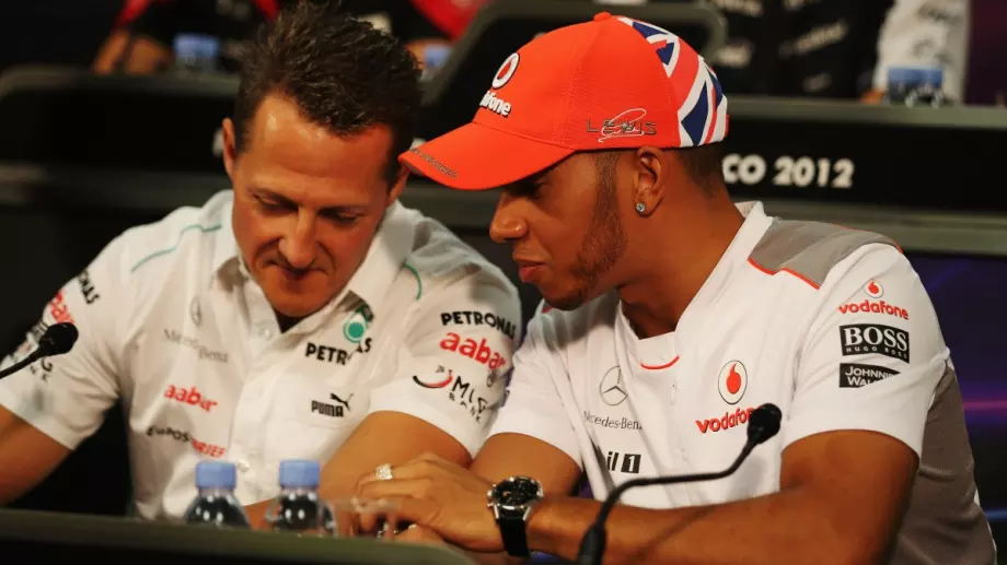 Мръсната битка между Шумахер и Хамилтън, която промени Формула 1 (ВИДЕО)