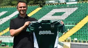 Красимир Петров: Работим отборът да играе модерно, съобразяваме се с другите