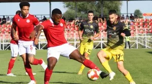 {{ otherArticle[0].article.title }}