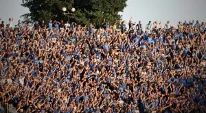 Виц на деня: Тъщата на левскар лежи много болна на легло, зетят се обажда...