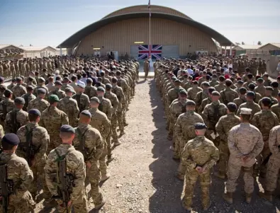Британските войници ще бъдат уволнявани и съдени, ако плащат за секс