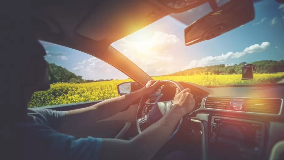 Знаете ли колко вдига разхода на гориво включеният климатик в колата?
