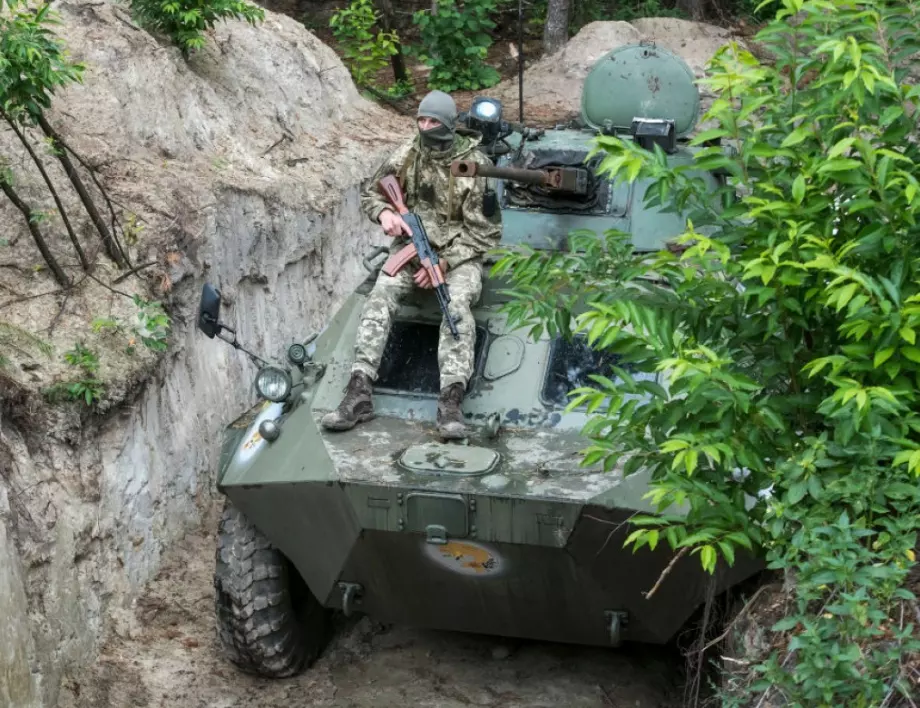 На фронта с "Брадли" и "Мардер": САЩ и Германия пращат на Украйна нови бойни машини 