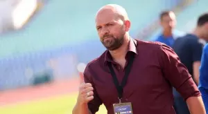 Разочарованият Славко Матич жегна съдийството след тежкото поражение от Локомотив София