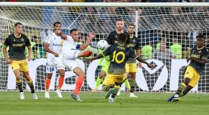 {{ otherArticle[0].article.title }}